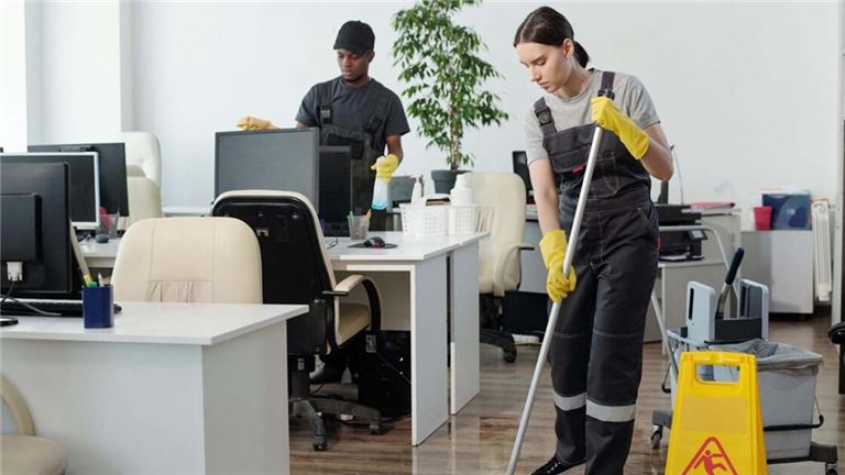 Commercial Cleaning-2